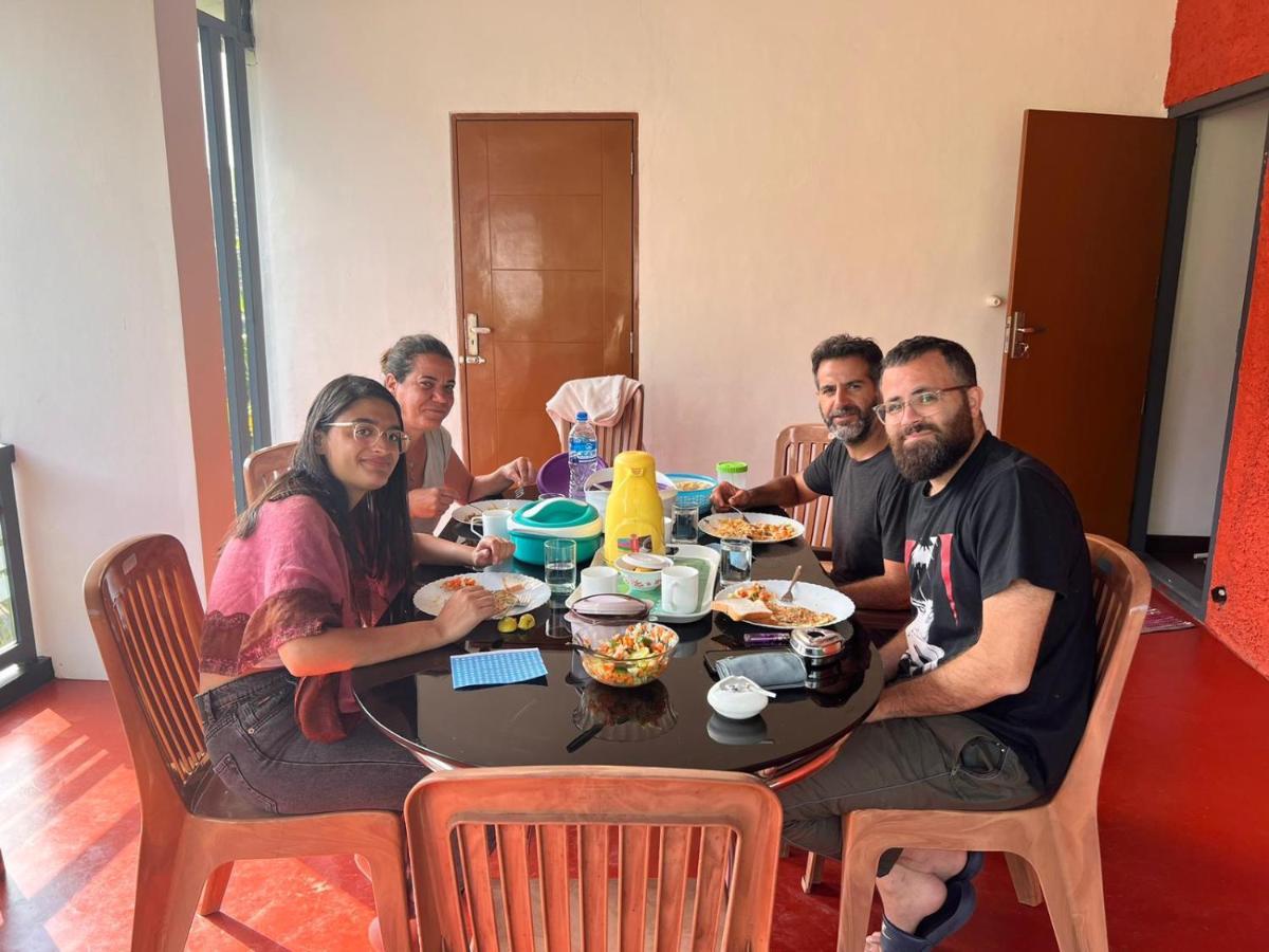Riverbench Homestay Munnar Anaviratty Exterior foto
