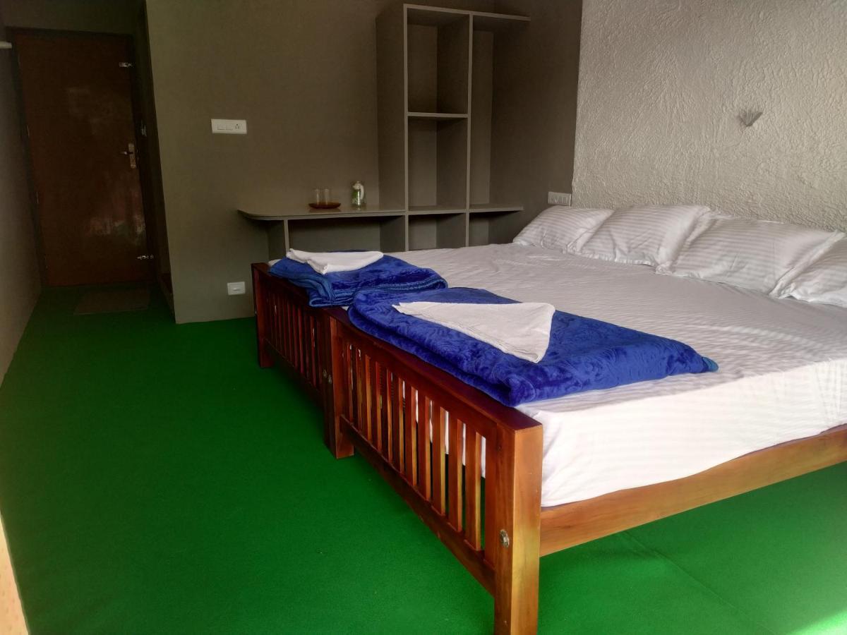 Riverbench Homestay Munnar Anaviratty Exterior foto